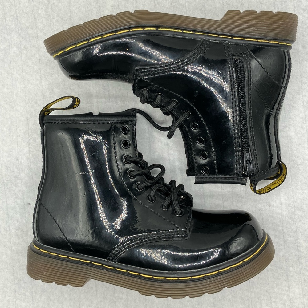 Airwalk shoes